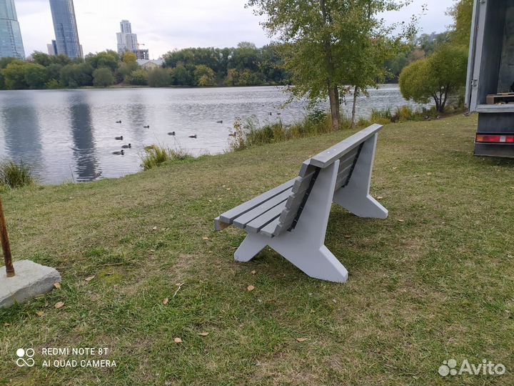 Скамейка бетонная, парковая