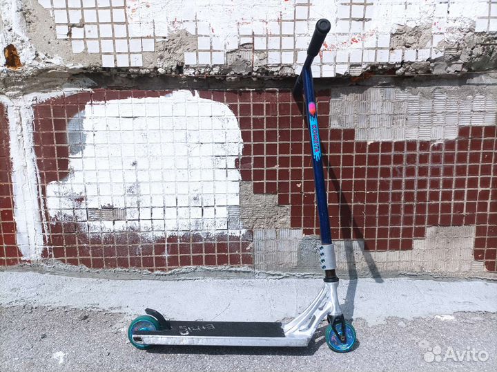 Трюковой самокат