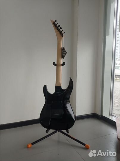 Электрогитара, цвет черный Джэксон jackson JS12 DK