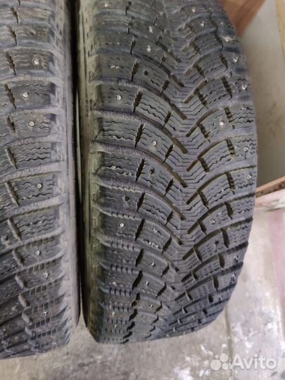 Michelin X-Ice North 2 215/65 R16