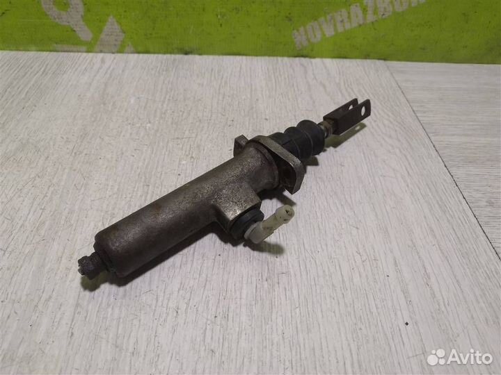 Цилиндр сцепления главный Ауди 80 90 Б3