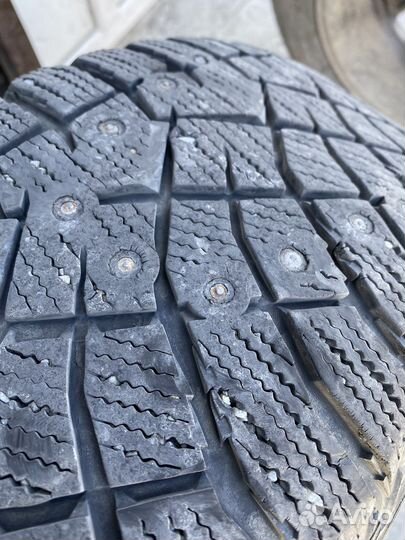 Nitto Therma Spike 225/65 R17 106T