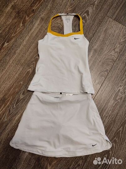 Теннисная форма