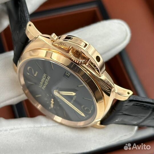 Часы Panerai Luminor Due