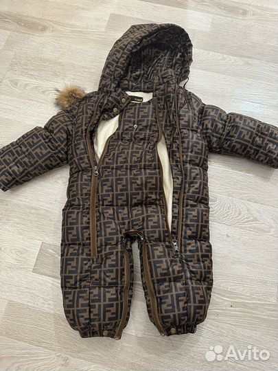 Зимний комбинезон для девочки