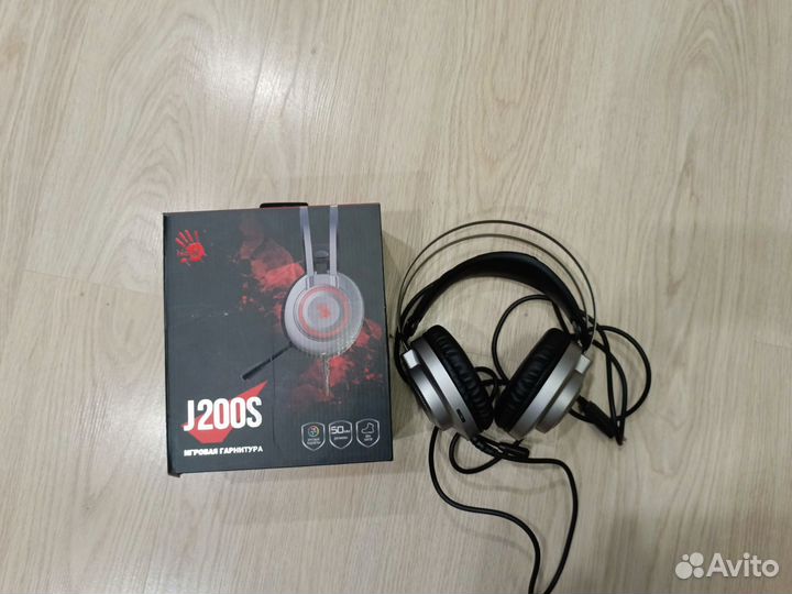 Игровые наушники