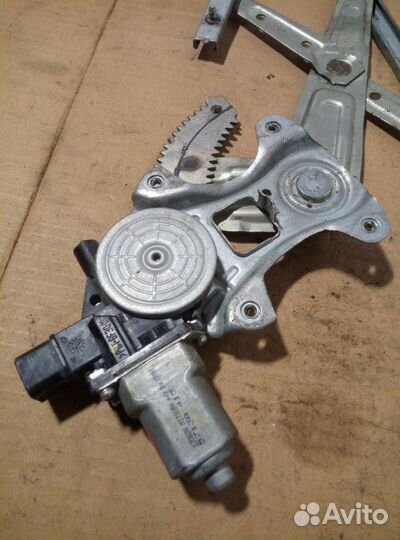 Стеклоподъемник задний правый Mitsubishi Asx