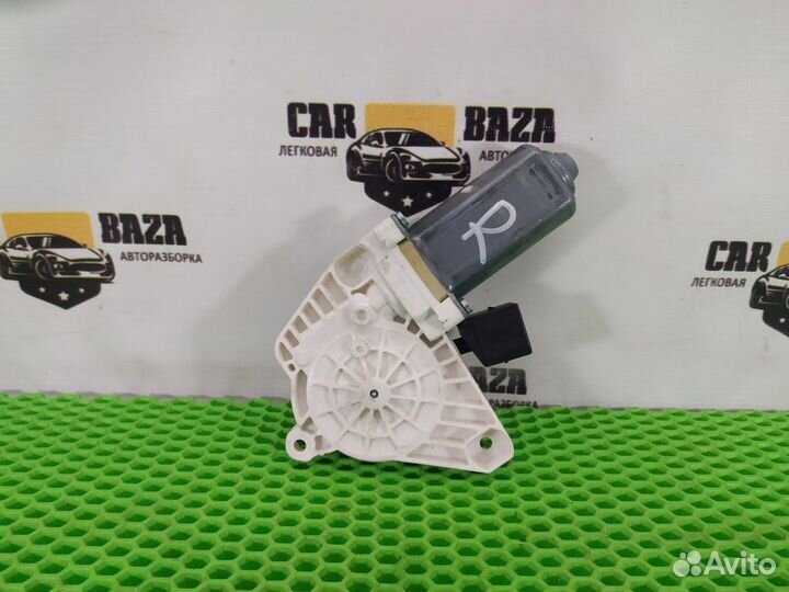 Моторчик стеклоподъемника правый R