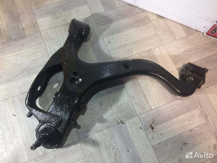 Рычаг нижний передний правый Land Rover Range