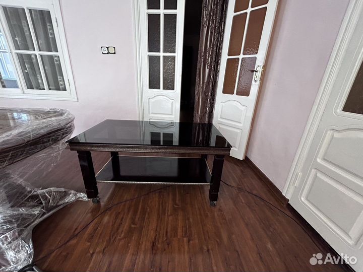 Журнальный стол