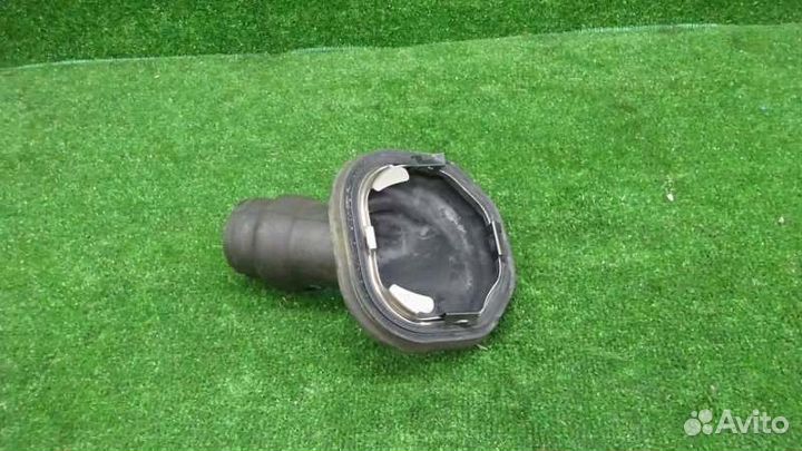 Пыльник рулевой колонки Toyota Wish ZGE20 2ZR-FAE