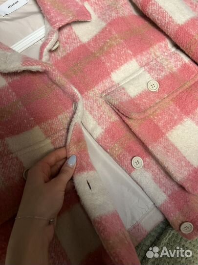 Куртка reserved женская