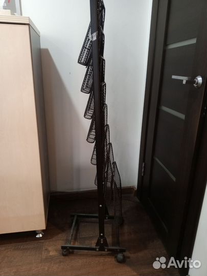 Стеллаж для журналов