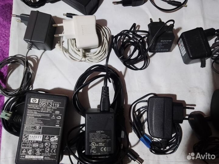 Блоки питания разные Б/У.от3,7v.до 13,5v