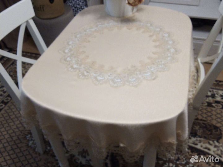Скатерть на круглый стол