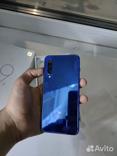 Xiaomi Mi 9 SE, 6/64 ГБ