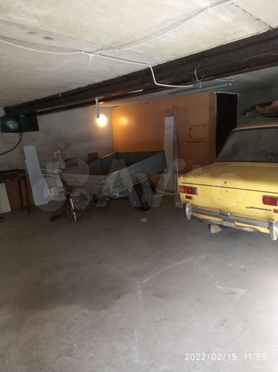 Гараж, > 30 м²