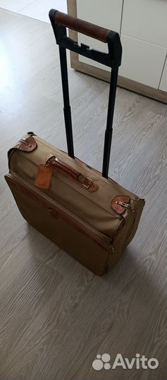 Портплед на колесах кофр для костюмов