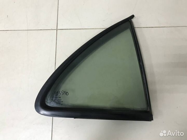 Стекло двери задней правой форточка Nissan Almera
