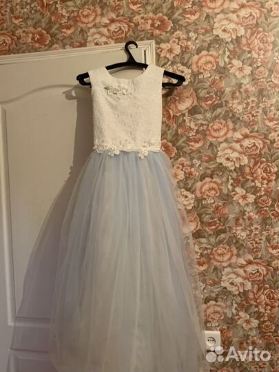 Вечернее платье