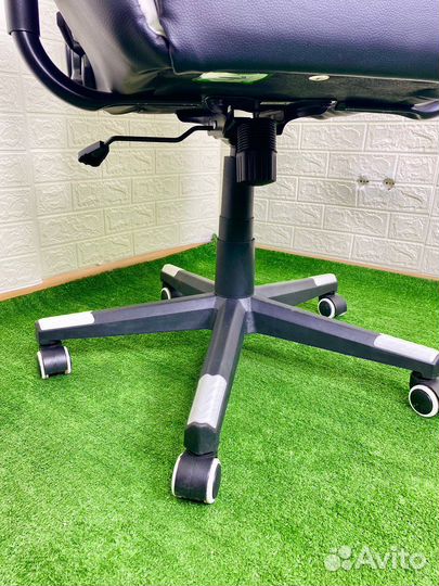 Кресло компьютерное игровое игровое