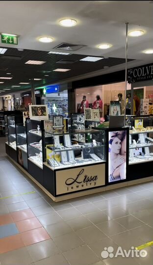 Продавец-консультант В бутик украшений