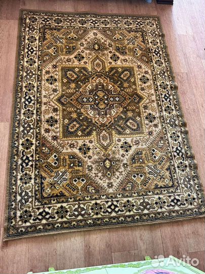 Ковер полушерстяной