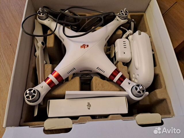 Квадрокоптер дрон DJI Phantom 3