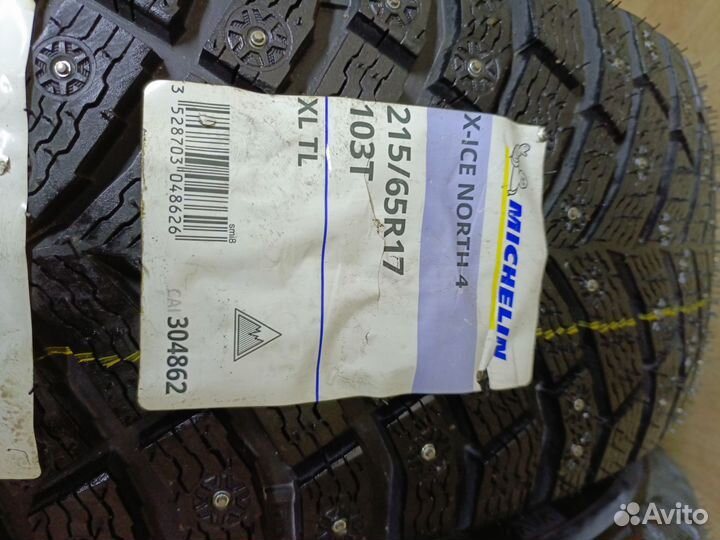 Michelin X-Ice North 4 215/65 R17 103T