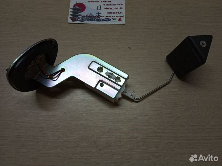 Датчик уровня топлива Lancer 9