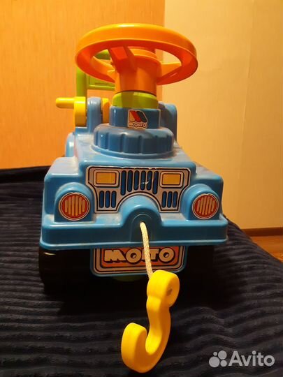 Детская машинка каталка