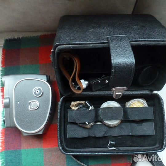 Продам кинокамеру Кварц 2м СССР