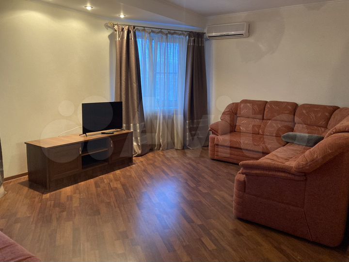 2-к. квартира, 72 м², 3/7 эт.