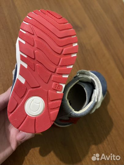 Ботиночки детские на первый шаг