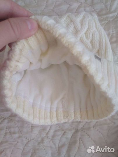 Продам зимние и осенние шапки