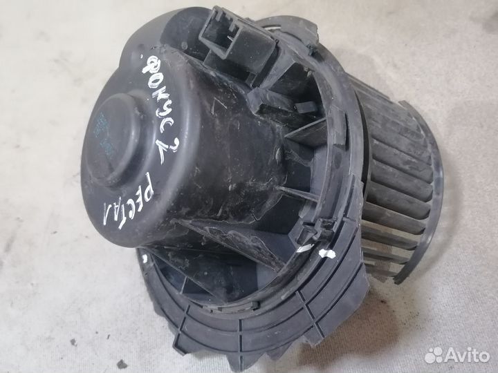 Моторчик (вентилятор) печки Ford Focus II 2005-200