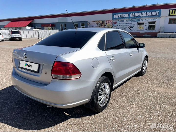 Volkswagen Polo, 2011
