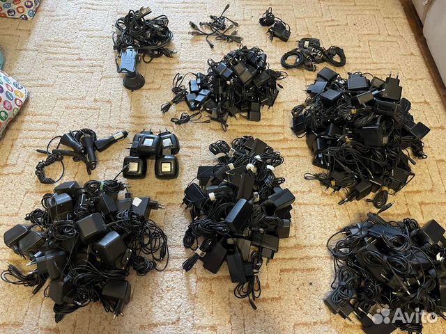 Зарядное устройство Nokia и другое