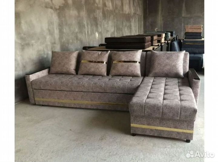 Угловой диван раскладной в наличии не б/у