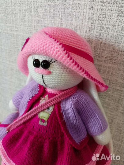 Вязаные игрушки зайка тильда