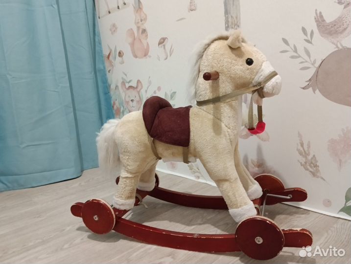 Лошадь качалка