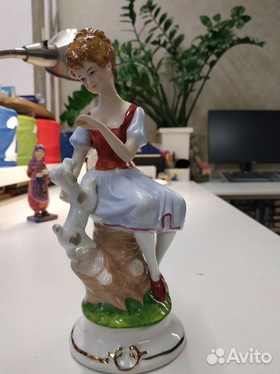 Статуэтка фарфор германия