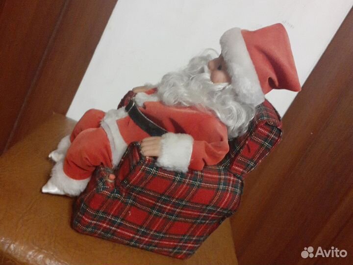 Дед мороз, поющий