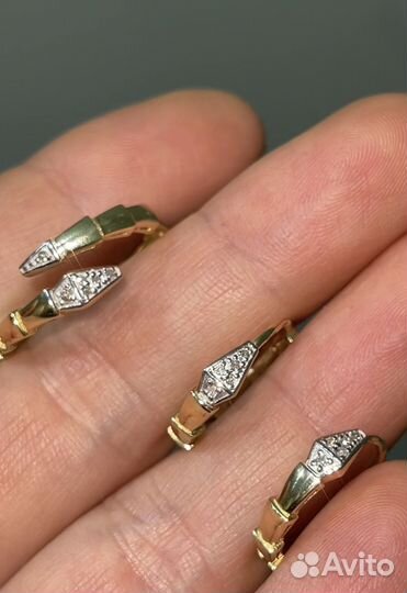 Золотой комплект с бриллиантами