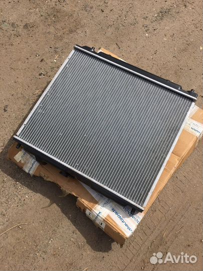 Радиатор двс Mitsubishi Pajero V26W 4M40