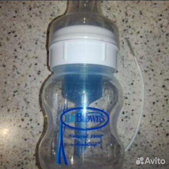 Клеенка,бутылочки,ершик,расчески,щипчики,ложечка