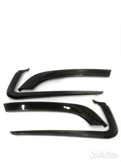 Молдинги переднего бампера(Иксы) Веста