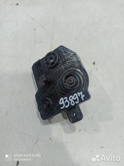 Механизм открывания капота (Audi Q8)