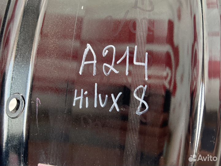 Toyota Hilux 8 диск R18