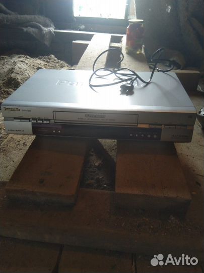 Видеомагнитофон